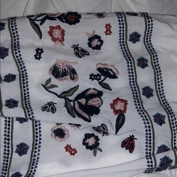 Abercrombie & Fitch white blouse - Picture 2 of 3